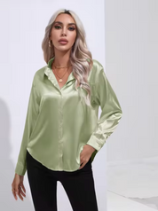Clara | Elegant blus i satin med långa ärmar