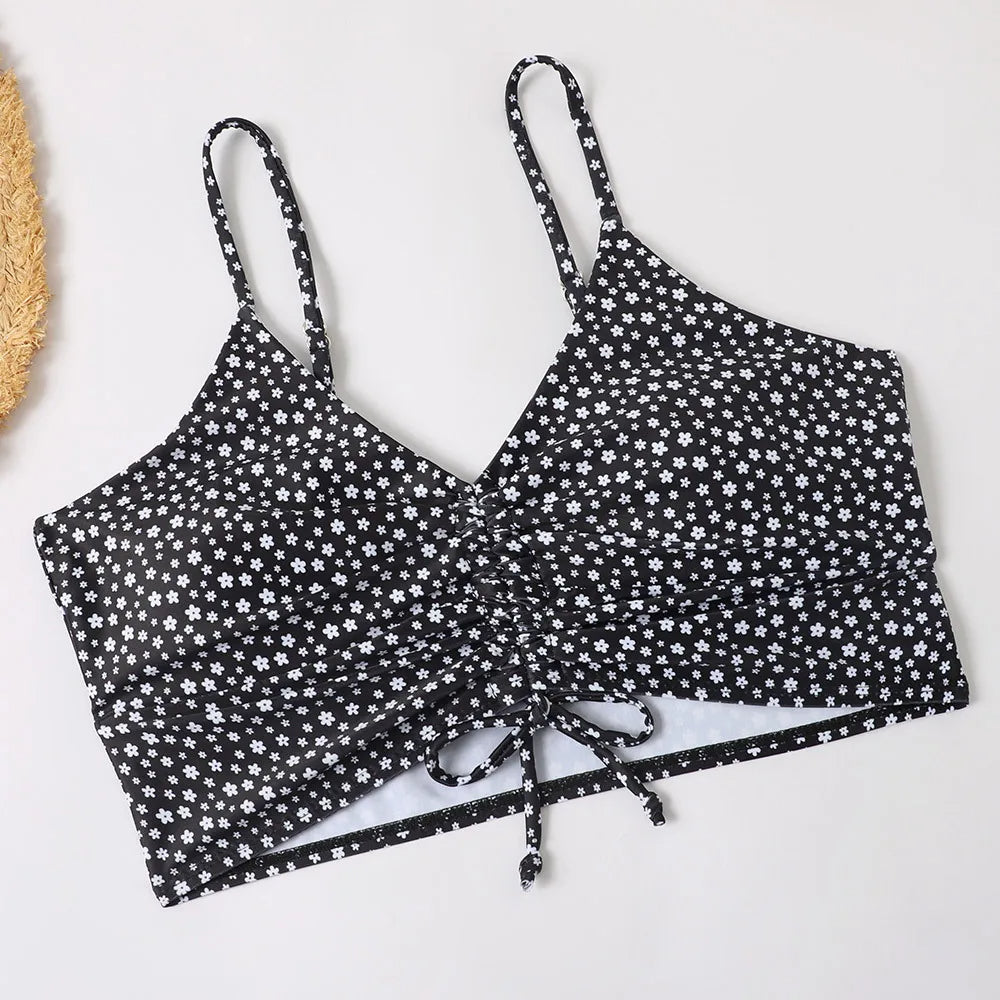Flora | Blommig bikini – Ditt sommar-måste