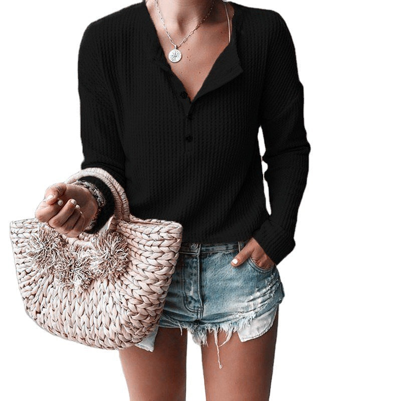 Estrella | Figursmickrande V-ringade T-shirts