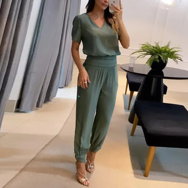 Arleth | Stiligt set med topp och byxor