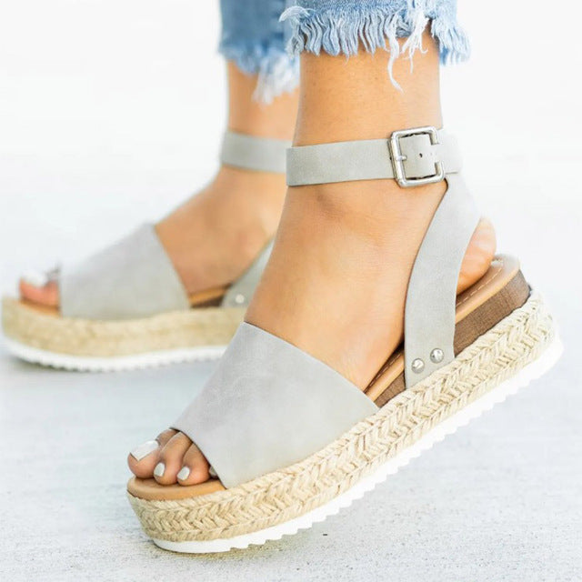 ANNA | Eleganta sandaler med klack
