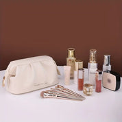 Mikaela | Rymlig och effektiv organiseringskosmetiktv s