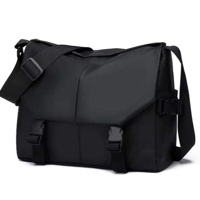 Mason | Vattentålig läder crossbody messenger- och resväska