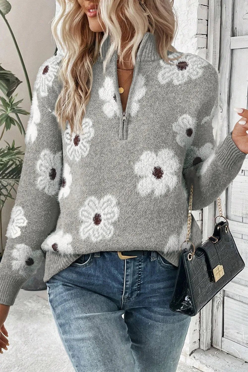 ASHLEY | Stickad blommig tröja för damer