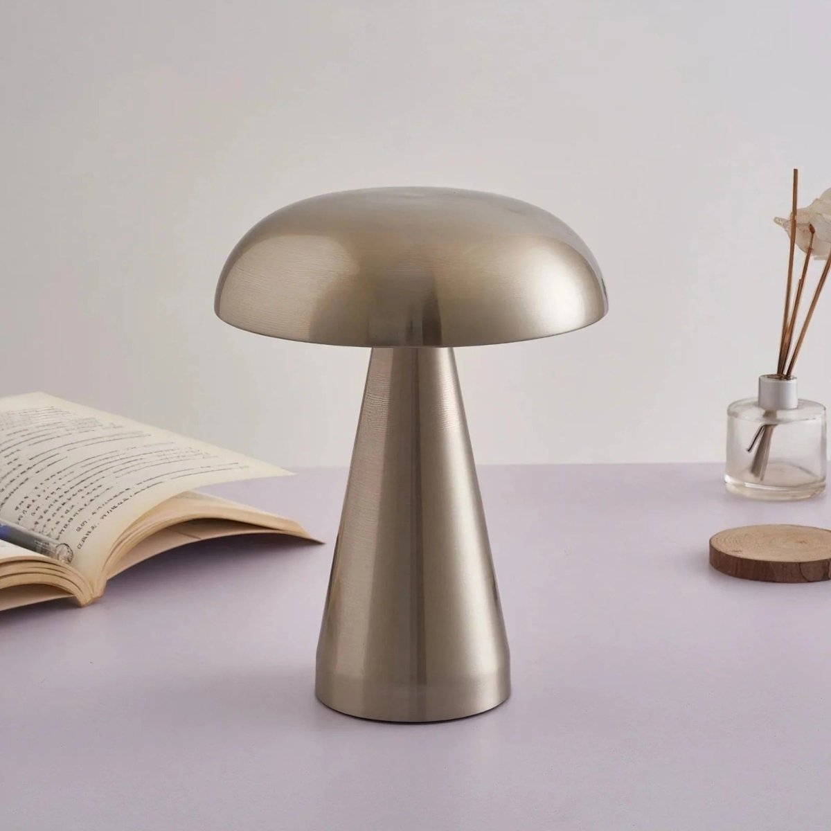 Alumis Tischlampe 5