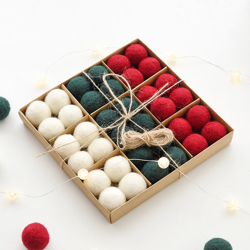 ArcticFlakes | DIY-Filzschneeball-Set für die Weihnachtsdekoration 0