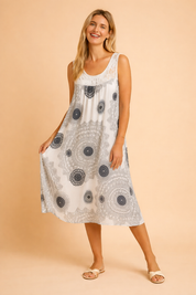 Ärmelloses Sommerkleid Große Größen Leichtes Damenkleid mit Muster 0