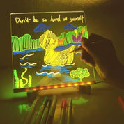 BrightScribe | LED-Memotafel mit 7-Farben-Marker für Zuhause und Büro 0