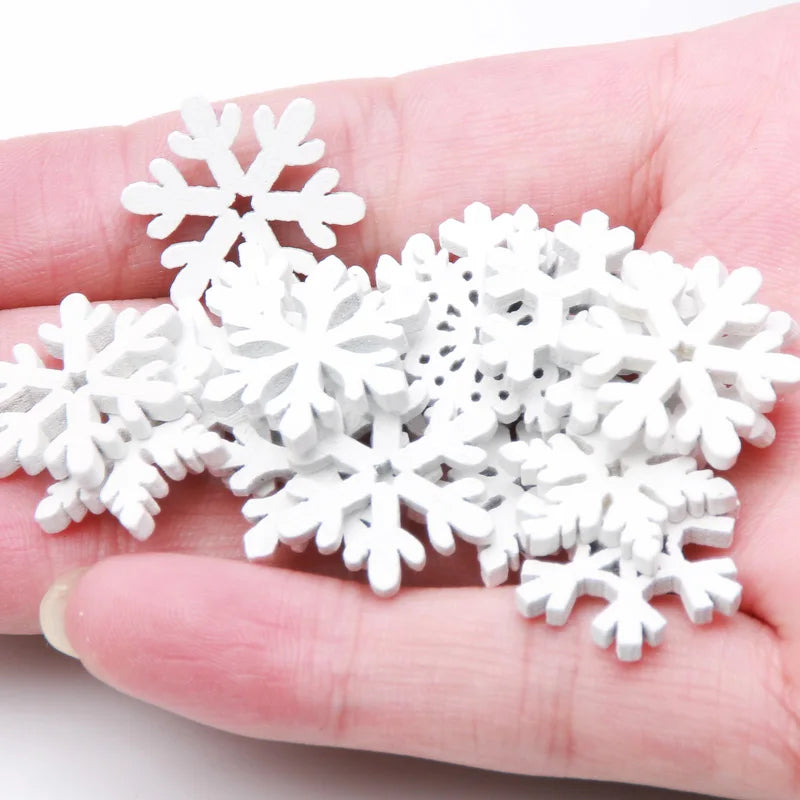 CraftyWinter | Weiße Schneeflocken-Ornamente aus Holz für den Weihnachtsbaum 2