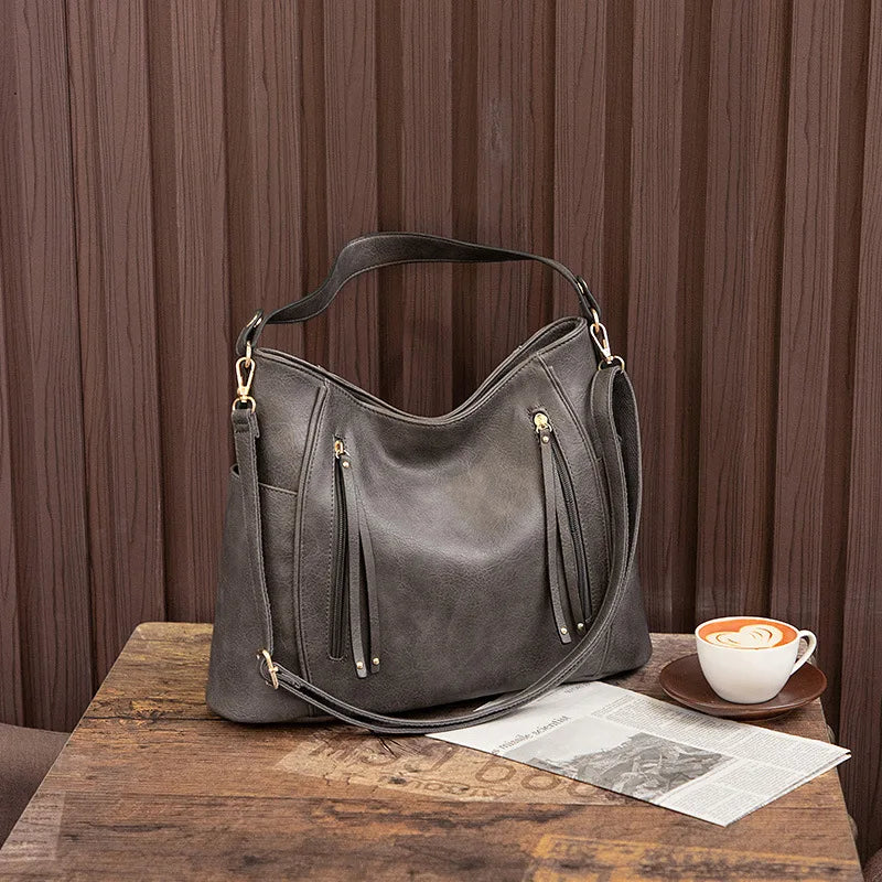 Elegante Damen-Schultertasche, geräumig, aus PU 1