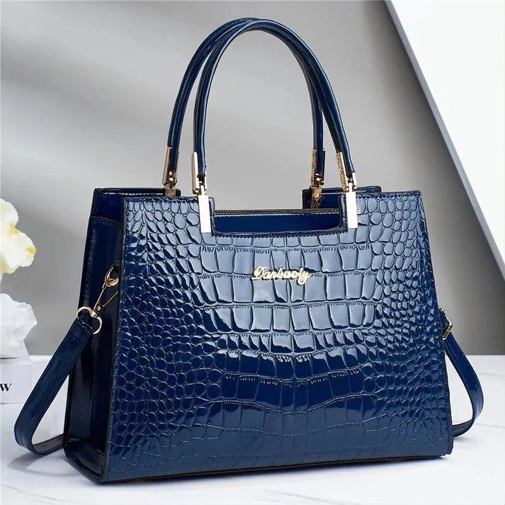 Elegante Damenhandtasche aus echtem Leder mit stilvollem Hochglanzfinish 7