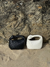 Elegante Damenhandtasche aus praktischem veganem Leder 3