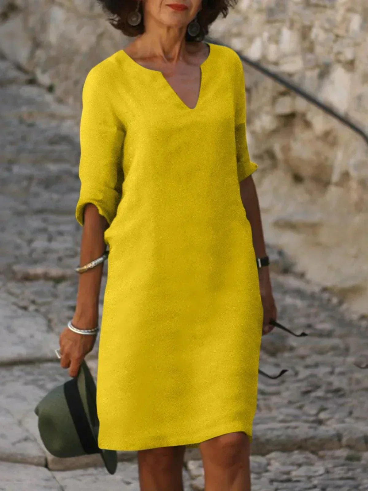Elegantes Damenkleid mit V-Ausschnitt für vielseitige Anlässe und zeitlosen Stil 7