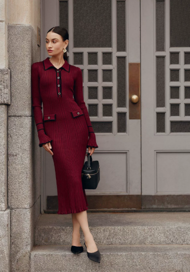 Elegantes Midikleid mit Knopfdetails für Frauen – Zeitloses Design für formelle Anlässe 3