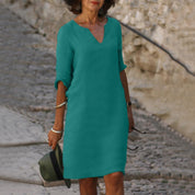 Elegantes V-Ausschnitt-Kleid für Frauen – Vielseitig und schmeichelhaft 3