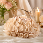 Elegantes Design: Vielseitige Damenhandtasche in Blütenform mit abnehmbarer Kette