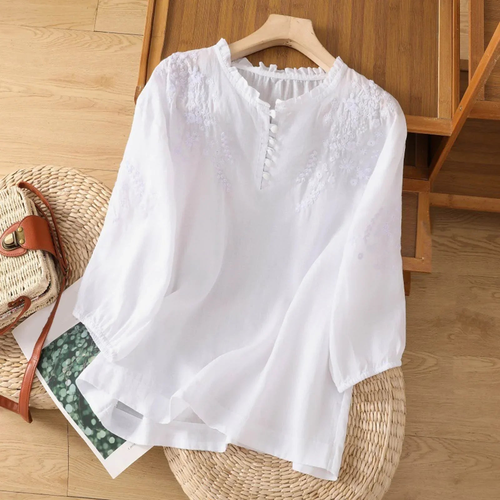 Geblümte Bluse mit Knopfleiste für Damen – Elegante Sommermode 0