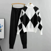 MAVILDE | Mjukt lyxigt sweatshirt-set med långa byxor