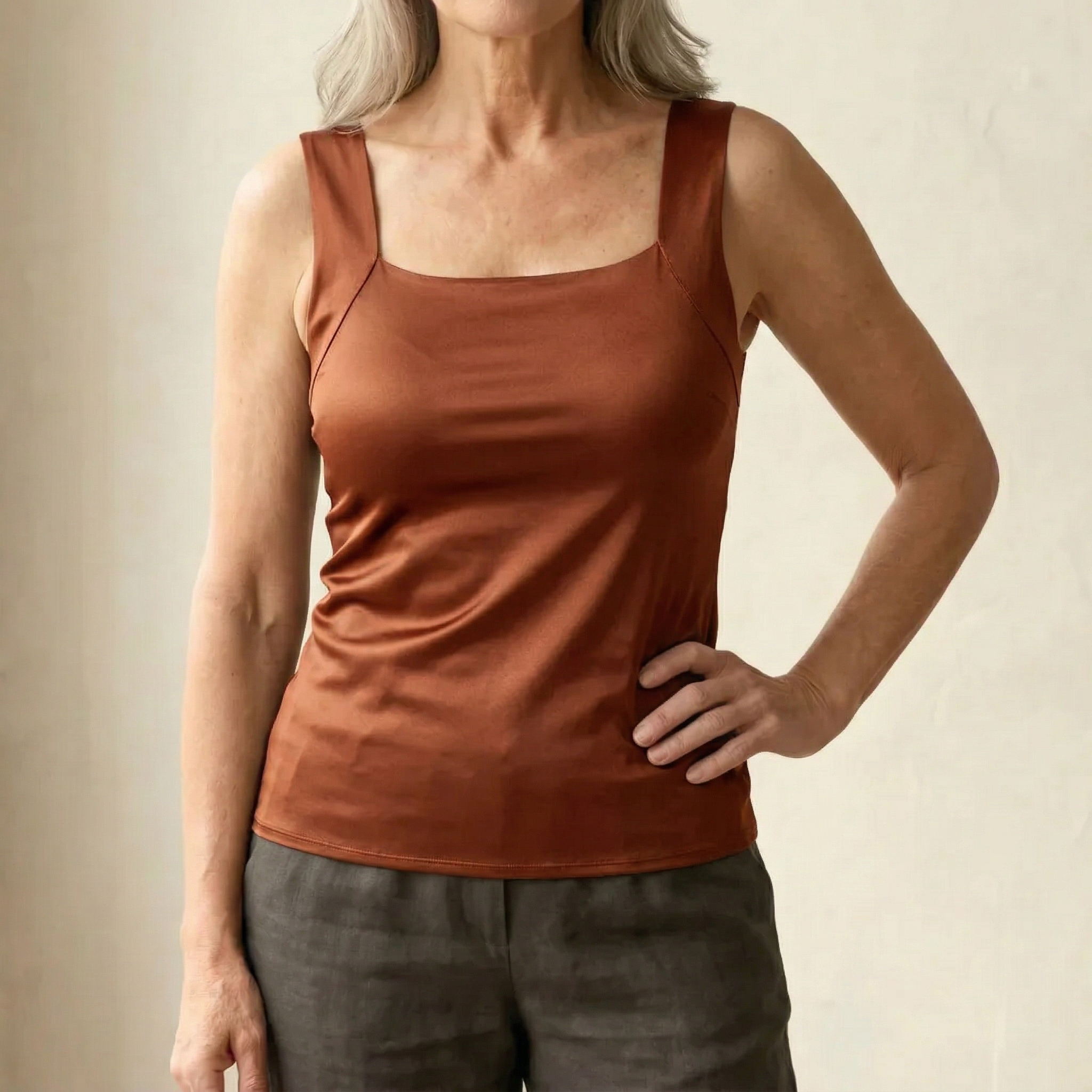 Giulia | Atmungsaktives Tanktop mit integriertem BH für Damen 13