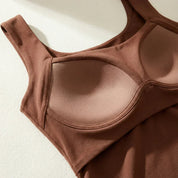 Giulia | Atmungsaktives Tanktop mit integriertem BH für Damen 5