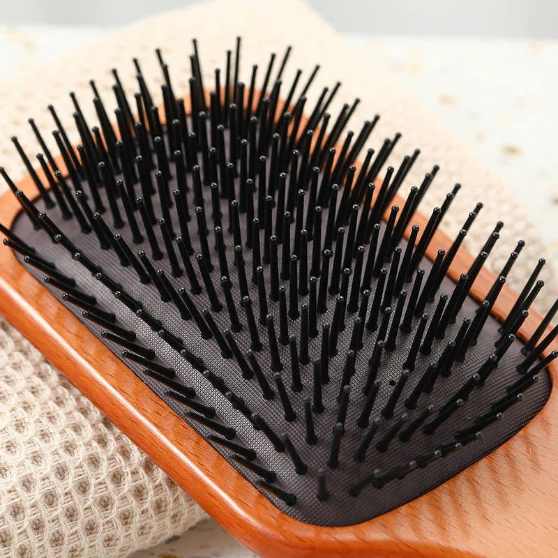 Hydravibe - Kopfhautmassagekamm mit Haaröl Sprühfunktion 4
