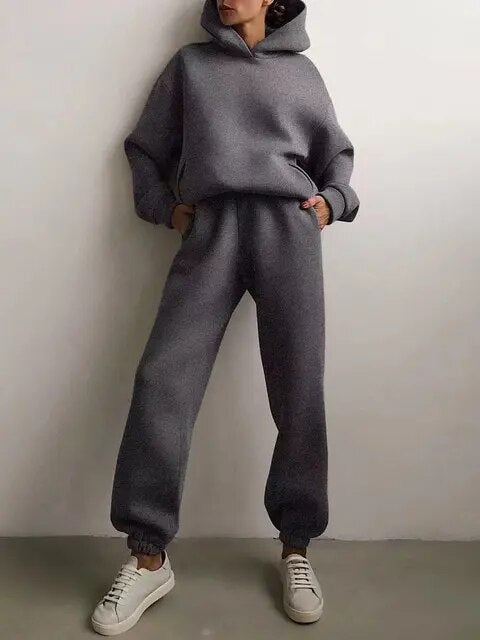 Clara | Mysigt dam-sweatset med huva och joggingbyxor