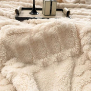 Kuscheldecke für Erwachsene Fleece Luxuriöse Wärme und Komfort 4