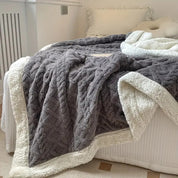 Kuscheldecke für Erwachsene aus Sherpa-Fleece – Bequeme Wolldecke für Gemütlichkeit und Entspannung 2