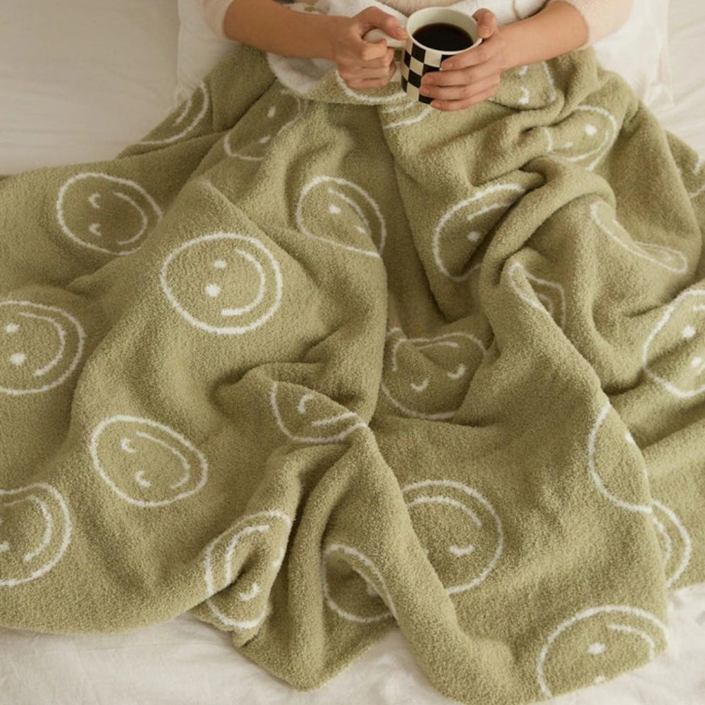Kuschelige Smiley Gesicht Decke für Gemütlichkeit und Stil 3