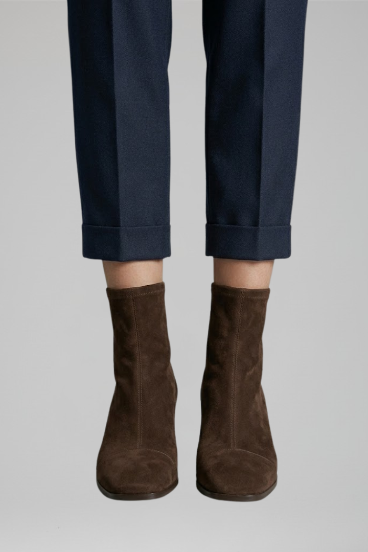 Orthopädische Damenstiefel mit Blockabsatz und ergonomischer Fußstütze für ganztägigen Komfort 0