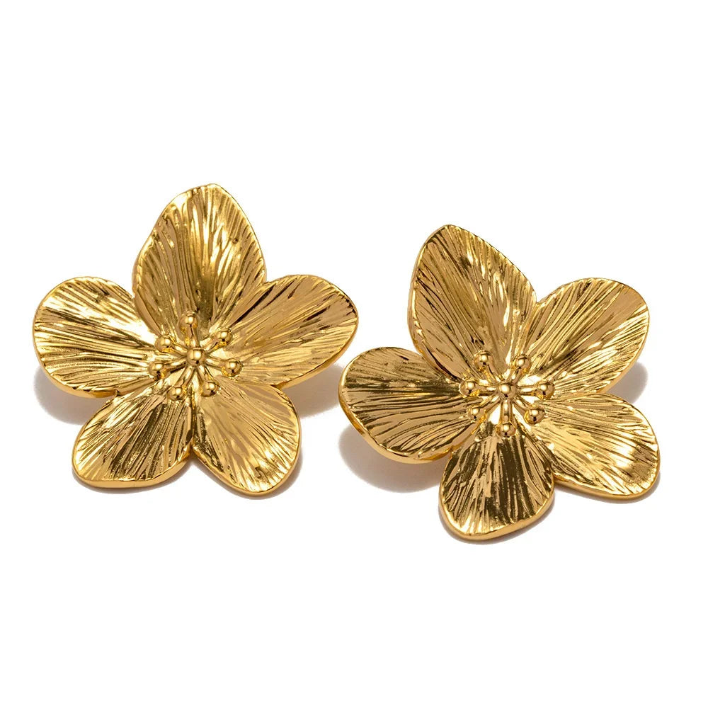 Jemilia | Eleganta vintage-blomörhängen i metall i guld