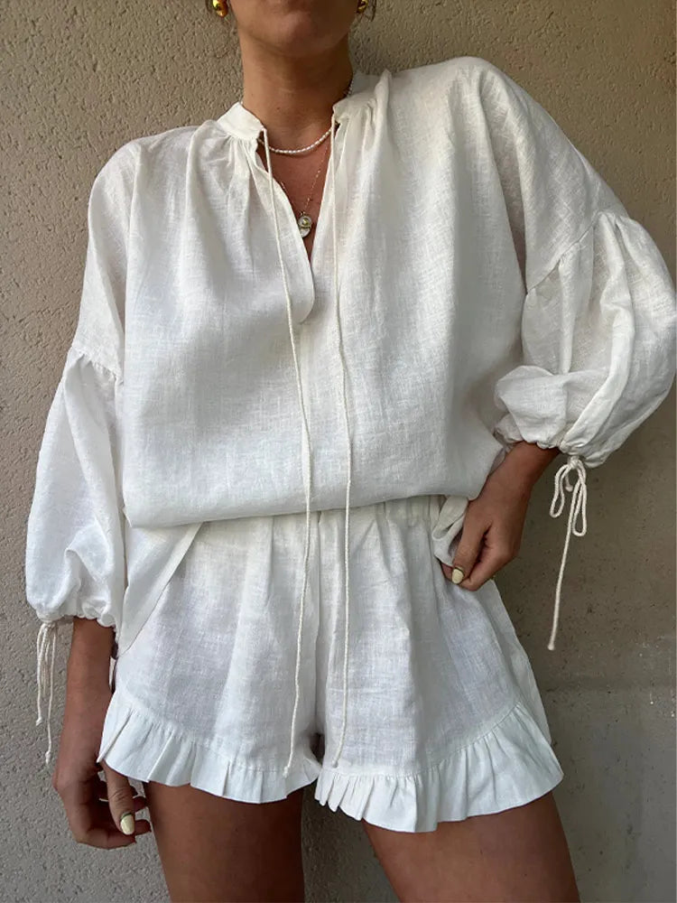 Zara | Elegant V-ringad t-shirt och shorts med volanger set