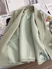 Nora | Stilren blazer med bälte för en modern look