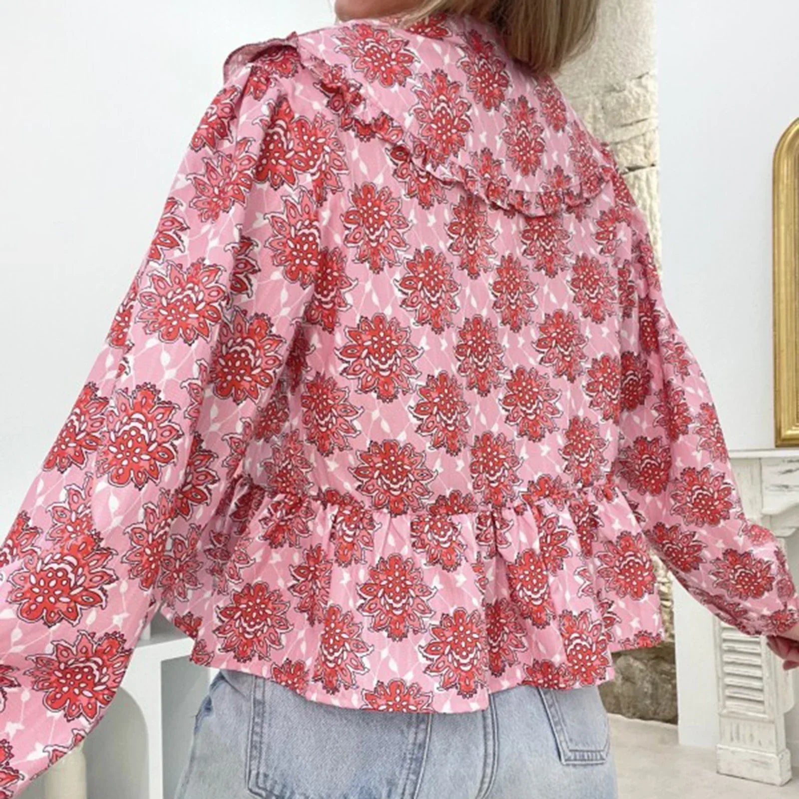 Macey | Stilren långärmad blus med blommönster