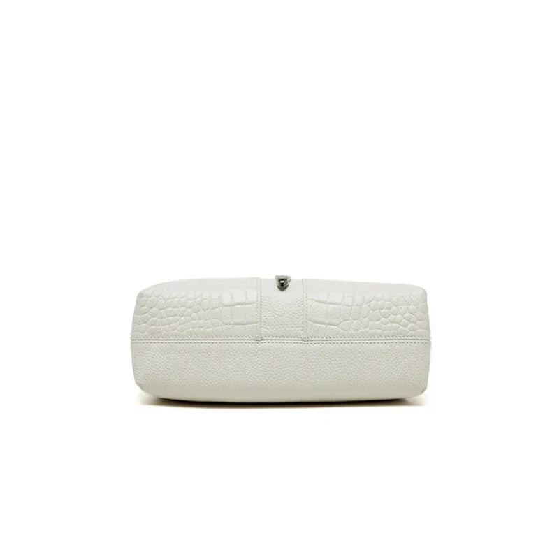 Aurora | Snygg krokodilmönstrad crossbody slingväska