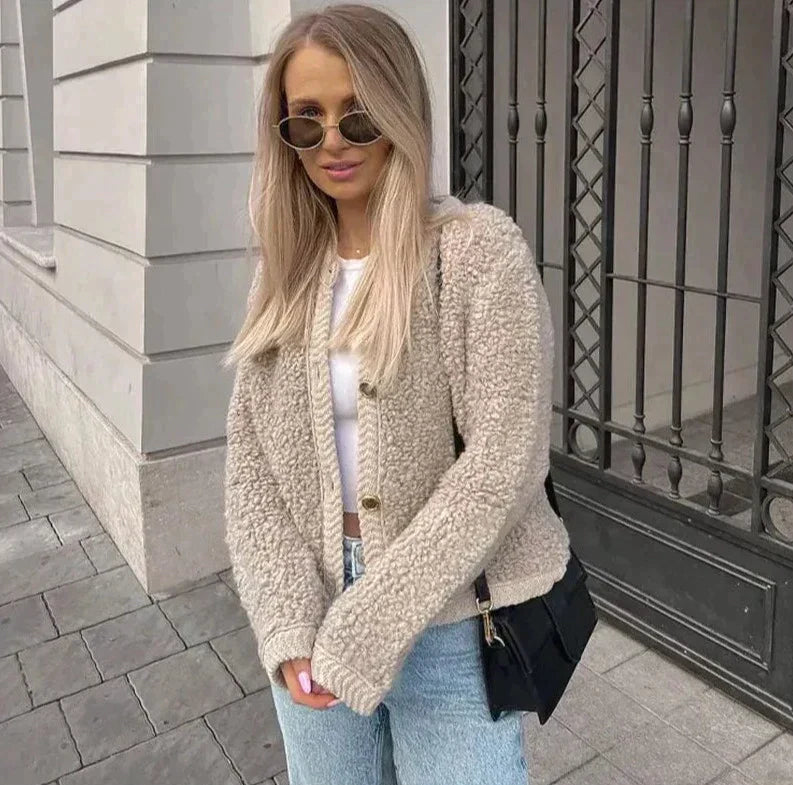Alma | Bekväm och stilfull damteddyväst för vintern
