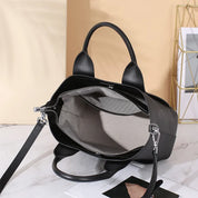 Mila | Minimalistisk läder crossbody slingväska