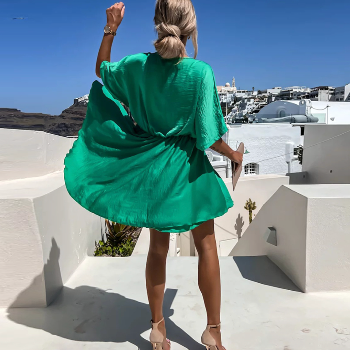 RYLEE | Lyxig satin omlottklänning