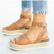 ANNA | Eleganta sandaler med klack