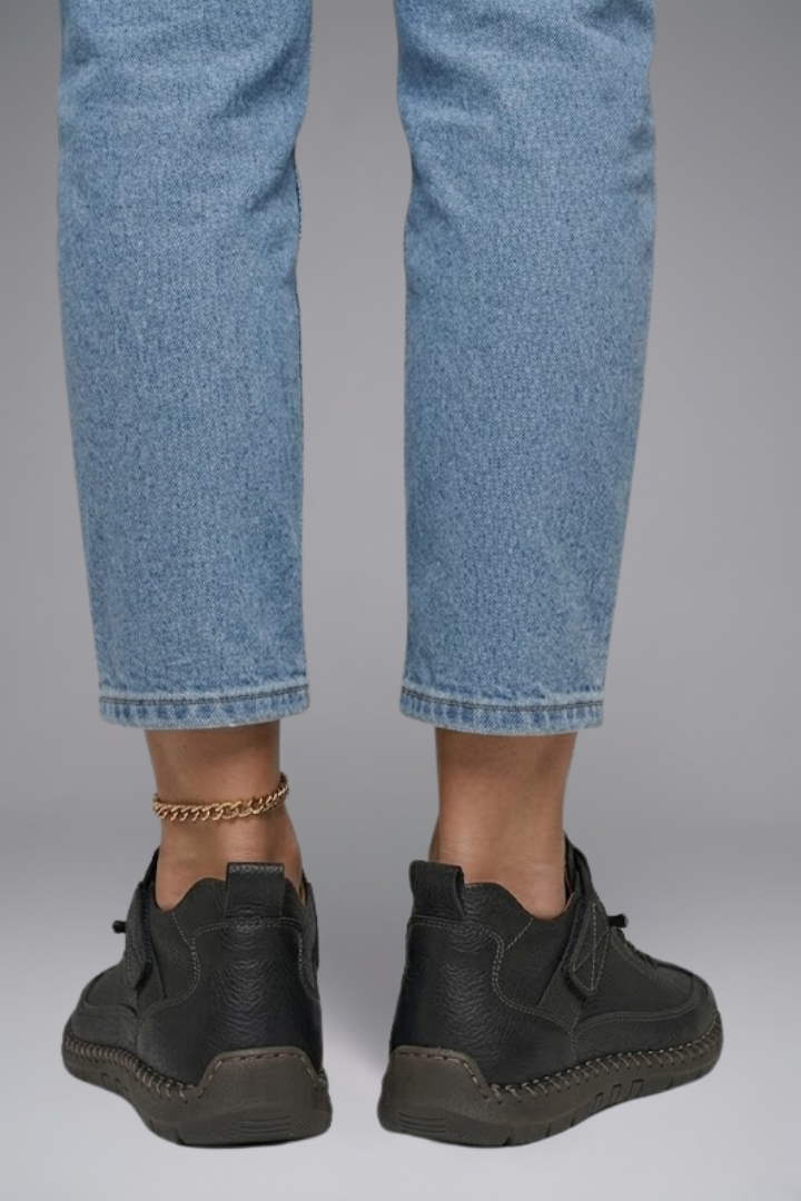 Sneaker Damen Orthopädische Ledersneaker mit Arch Support und Elastischem Einsatz für Komfort und Stil 4