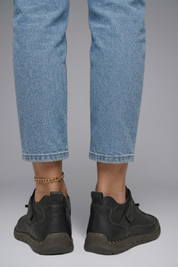 Sneaker Damen Orthopädische Ledersneaker mit Arch Support und Elastischem Einsatz für Komfort und Stil 4
