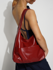Stilvolle Damen-Schultertasche aus praktischem veganem Leder 3