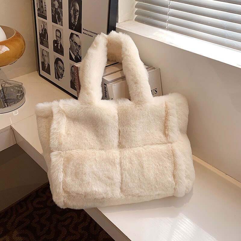 Stilvolle Plüschhandtasche für Damen – vielseitiger Stauraum – Winteraccessoire 2