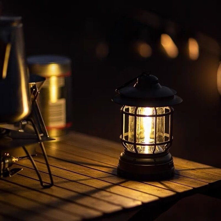 Tragbare Retro-Campinglampe 3