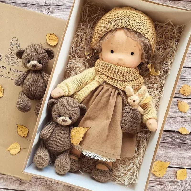 Waldora | Hochwertige, handgefertigte Waldorfpuppe für kreatives Lernen und Spielen 14