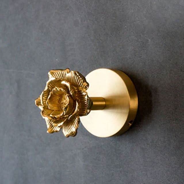 Wandhakenleiste aus Messing mit Tiermotiven und goldenen Akzenten 10