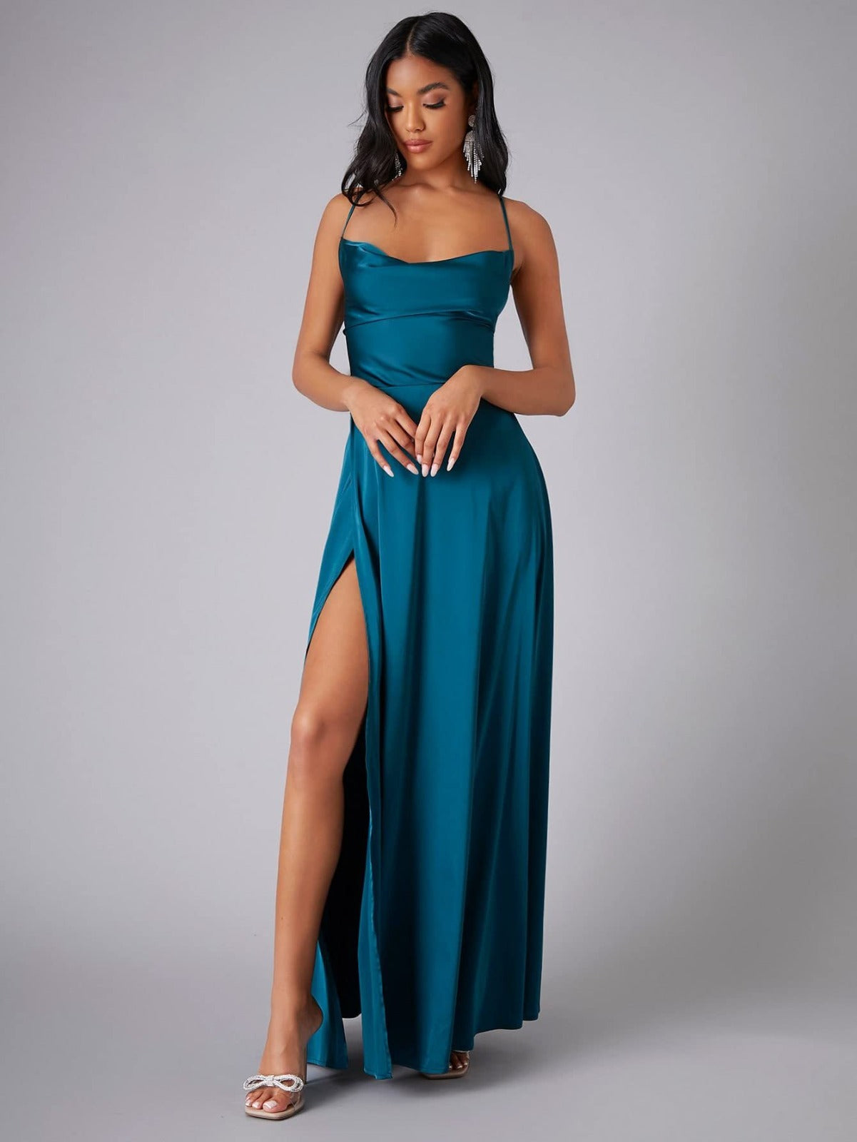 Elegantes Maxikleid für Damen – Sommerliches Kleid mit Schlitz für besondere Anlässe