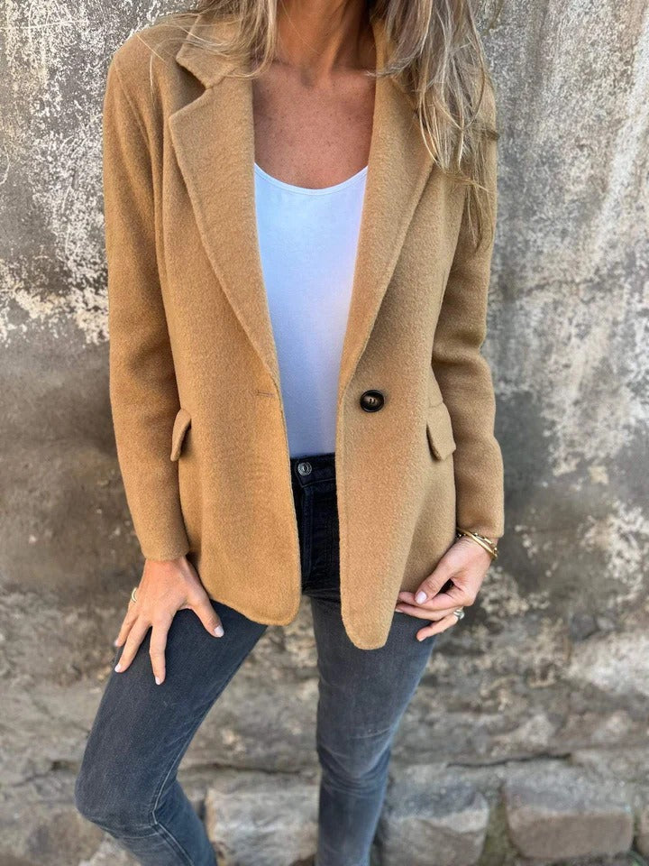 Elicia | Elegant damjacka i medellång längd