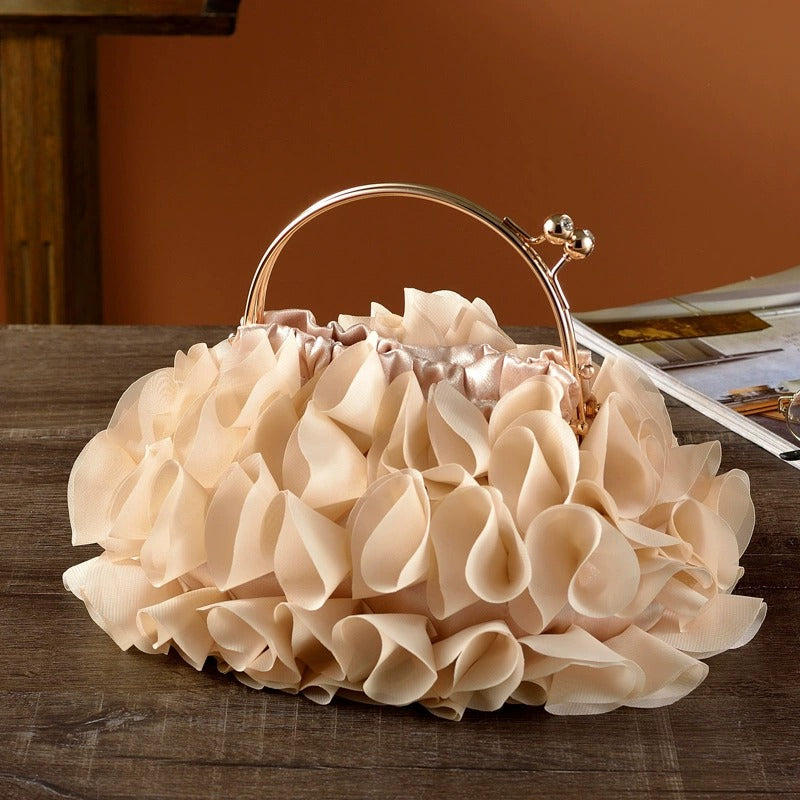 Elegantes Design: Vielseitige Damenhandtasche in Blütenform mit abnehmbarer Kette