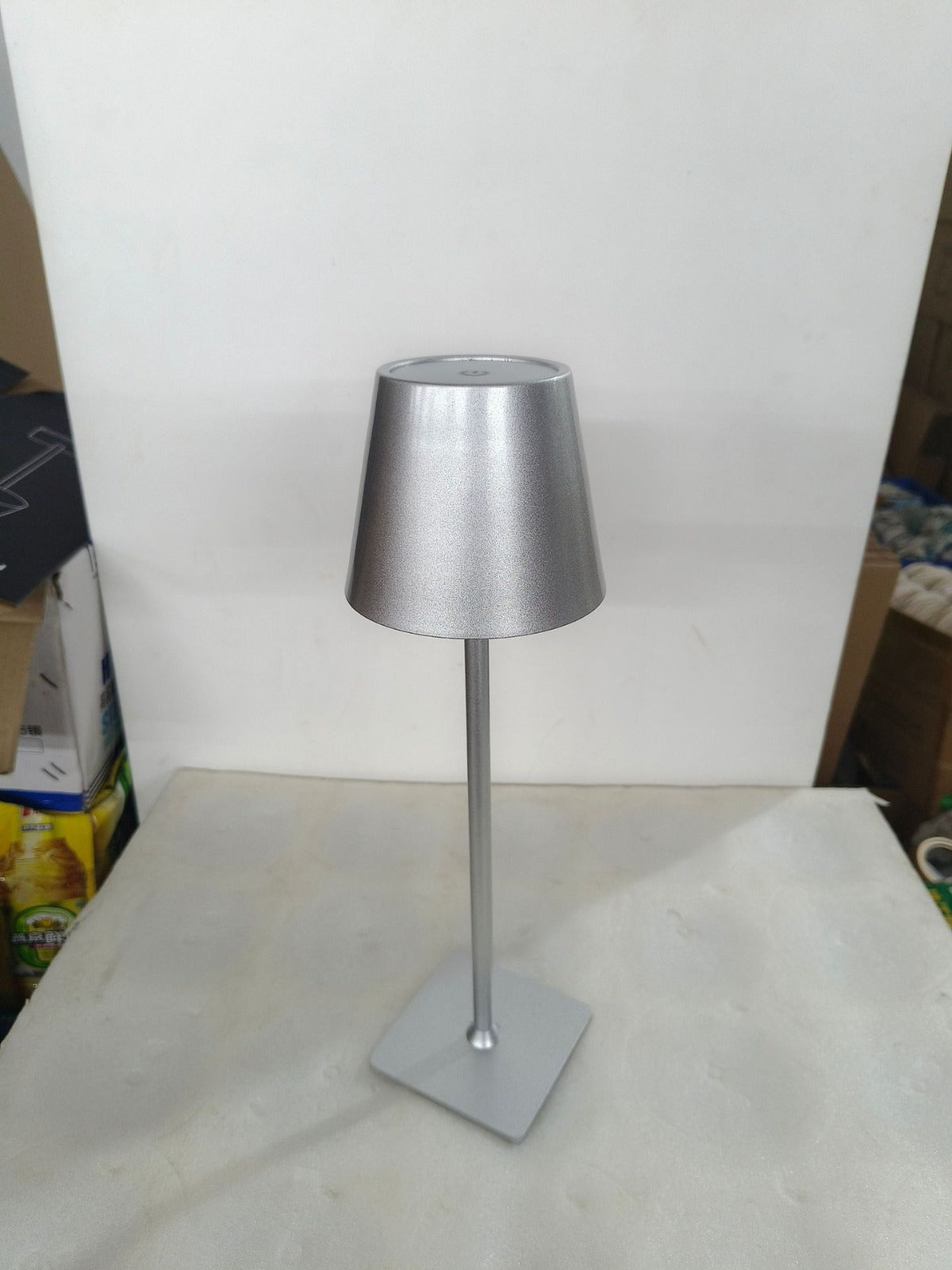 Kabellose LED-Tischlampe mit Touch-Dimmer und USB-C-Akku